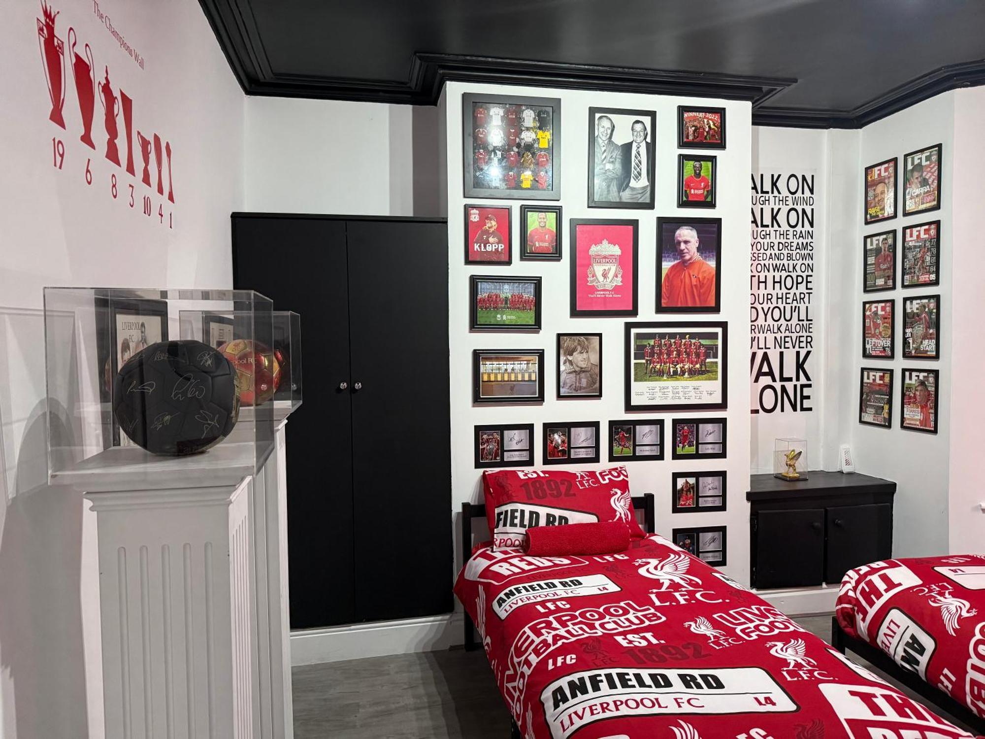 Villa Anfield Abode - Entire Lfc Themed House Liverpool Esterno foto