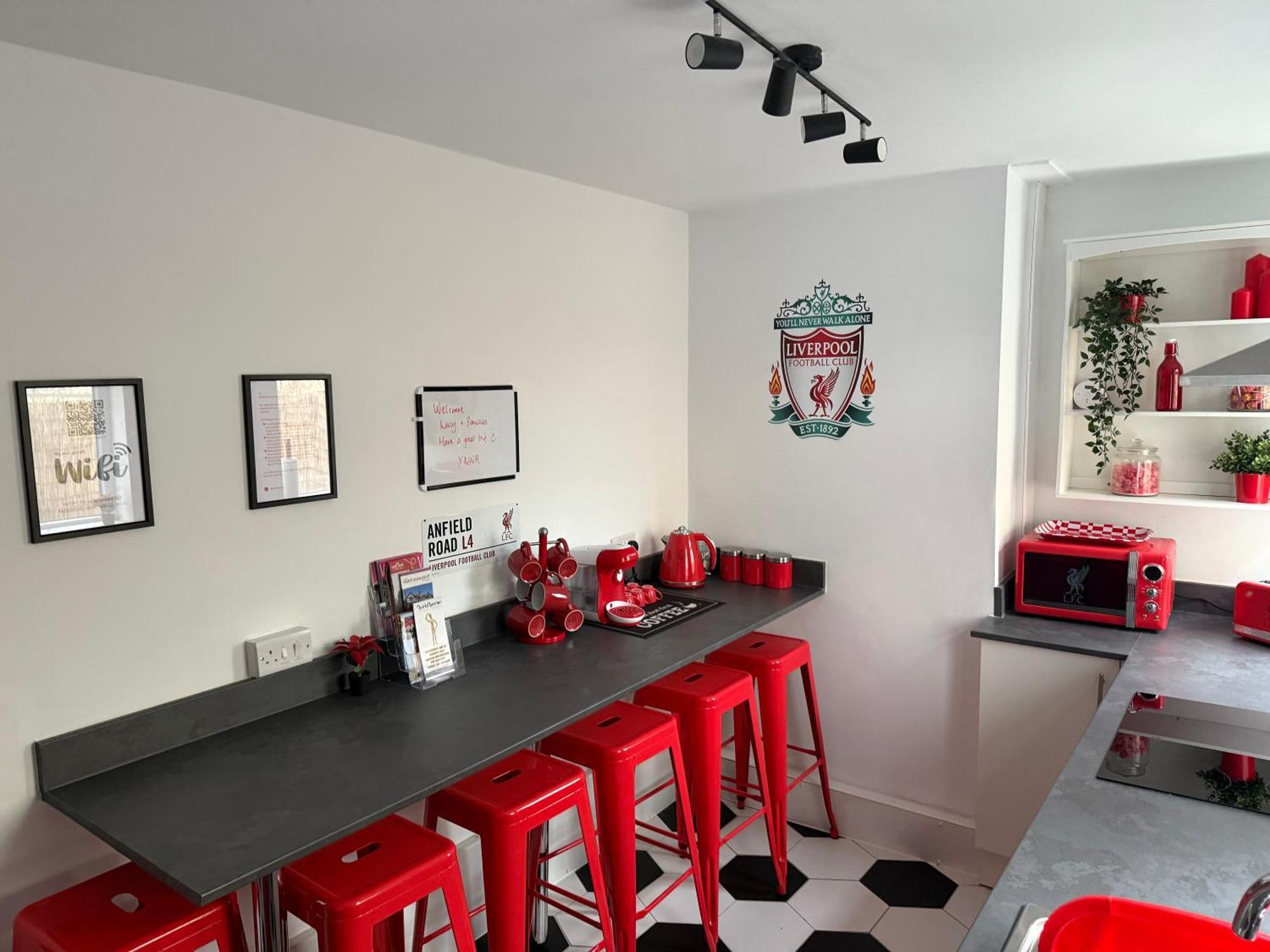 Villa Anfield Abode - Entire Lfc Themed House Liverpool Esterno foto