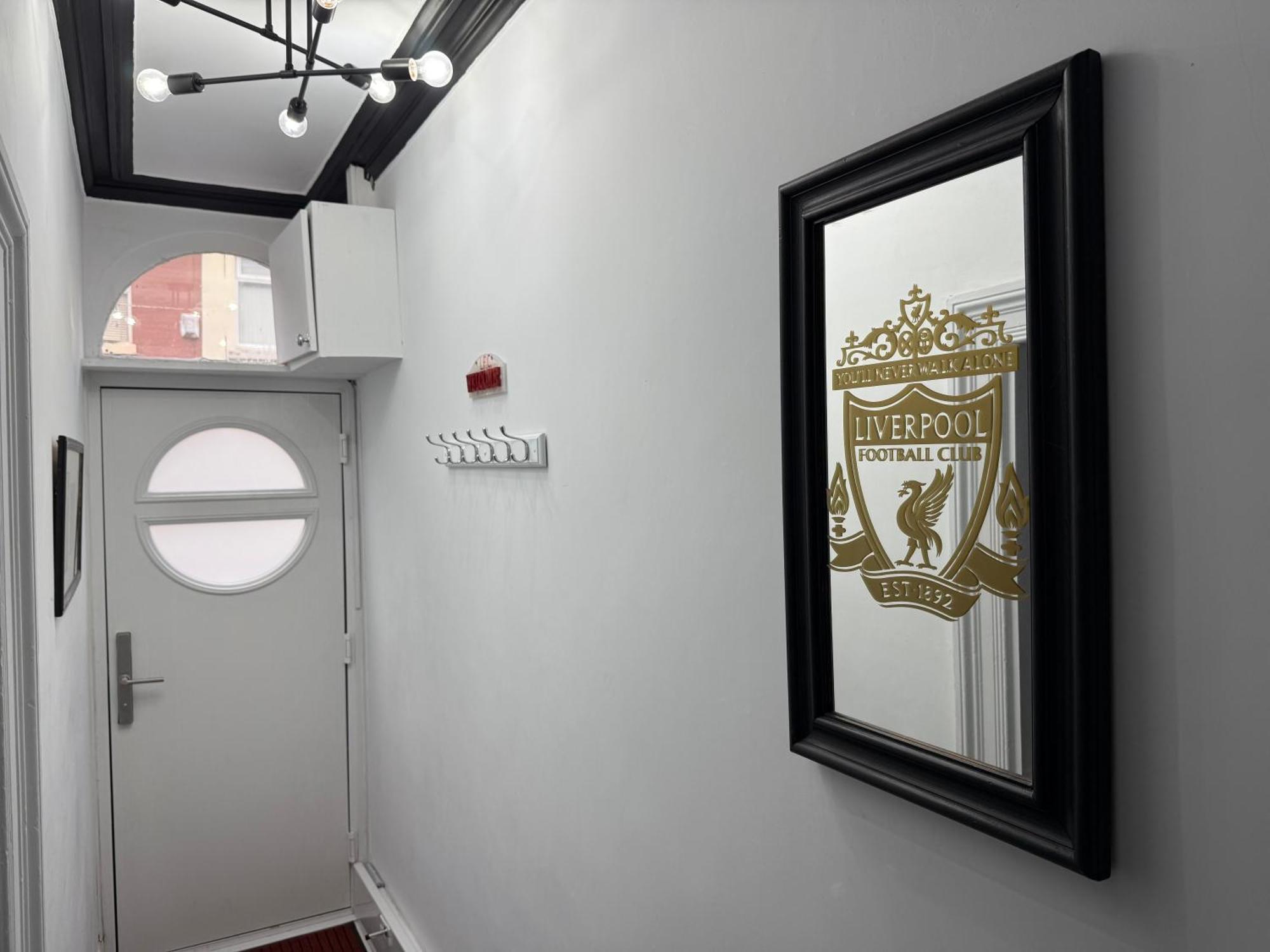 Villa Anfield Abode - Entire Lfc Themed House Liverpool Esterno foto